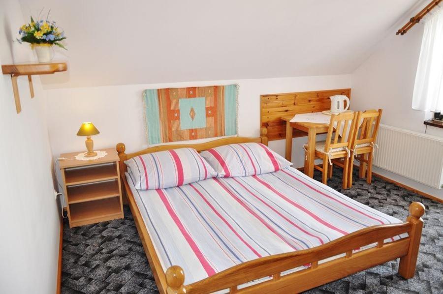 Jantar Hotel Ostrowo  Eksteriør billede