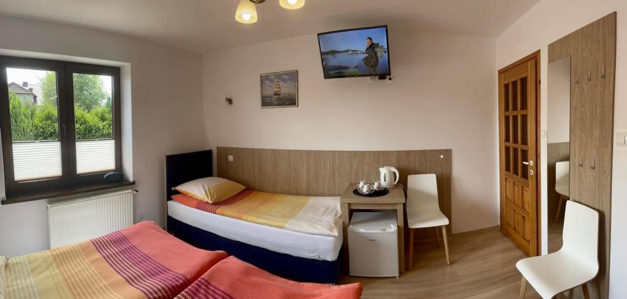Jantar Hotel Ostrowo  Eksteriør billede